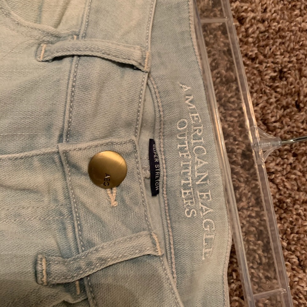 American Eagle Ripped Denim Jeans - Picture 2 of 3